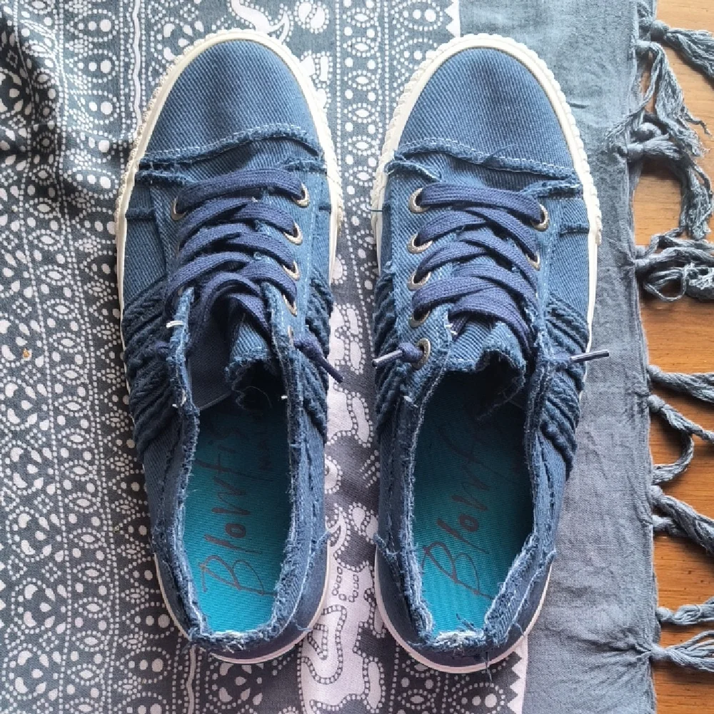 Blowfish Malibu Sneakers - Picture 2 of 7